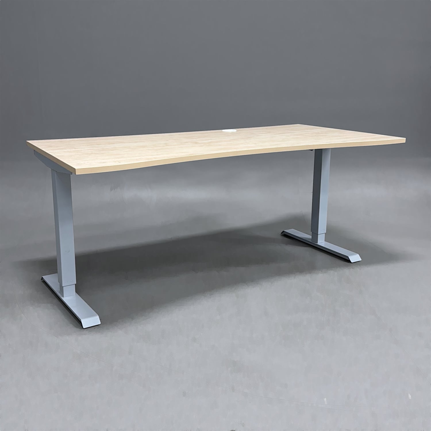 Höj- och sänkbart skrivbord 1800mm