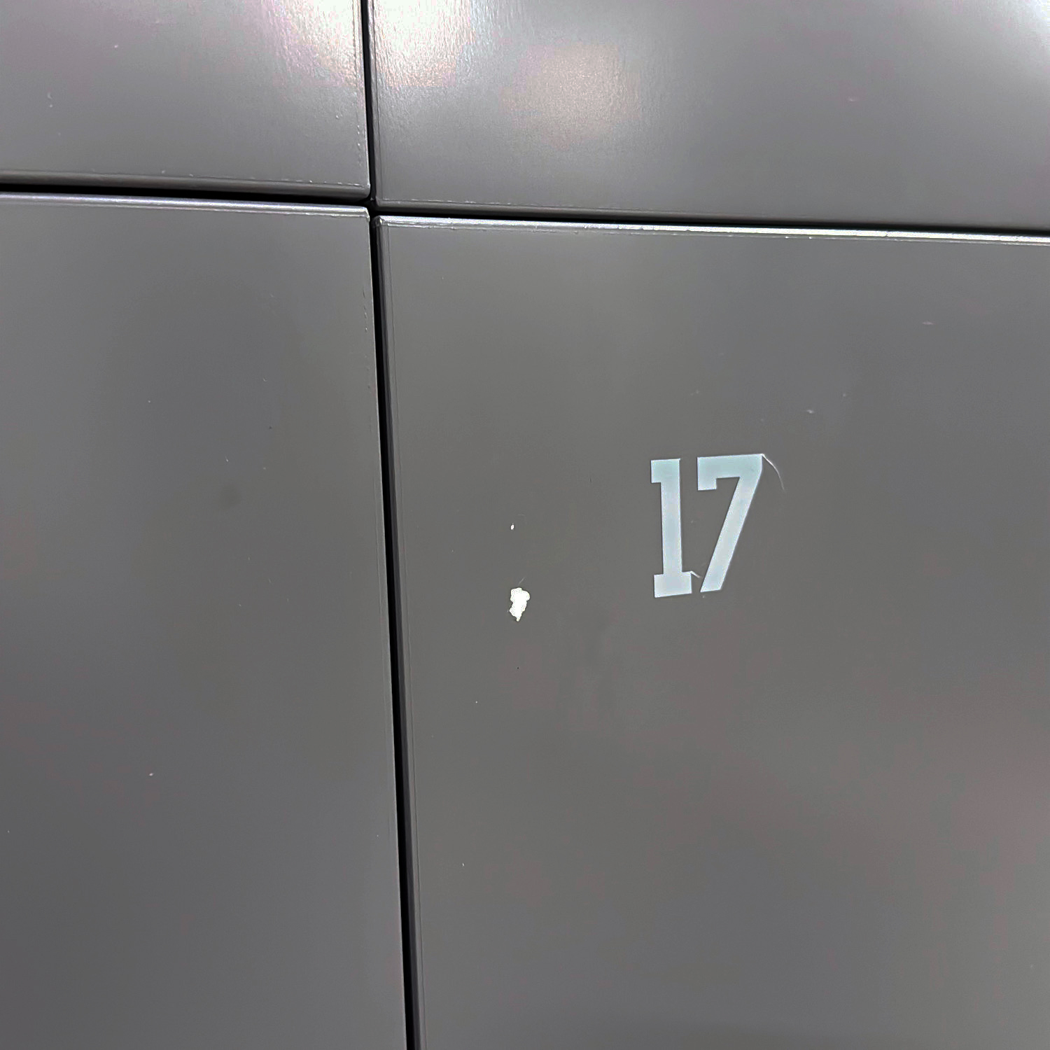 Galleribild #5 för Personalskåp 21 luckor