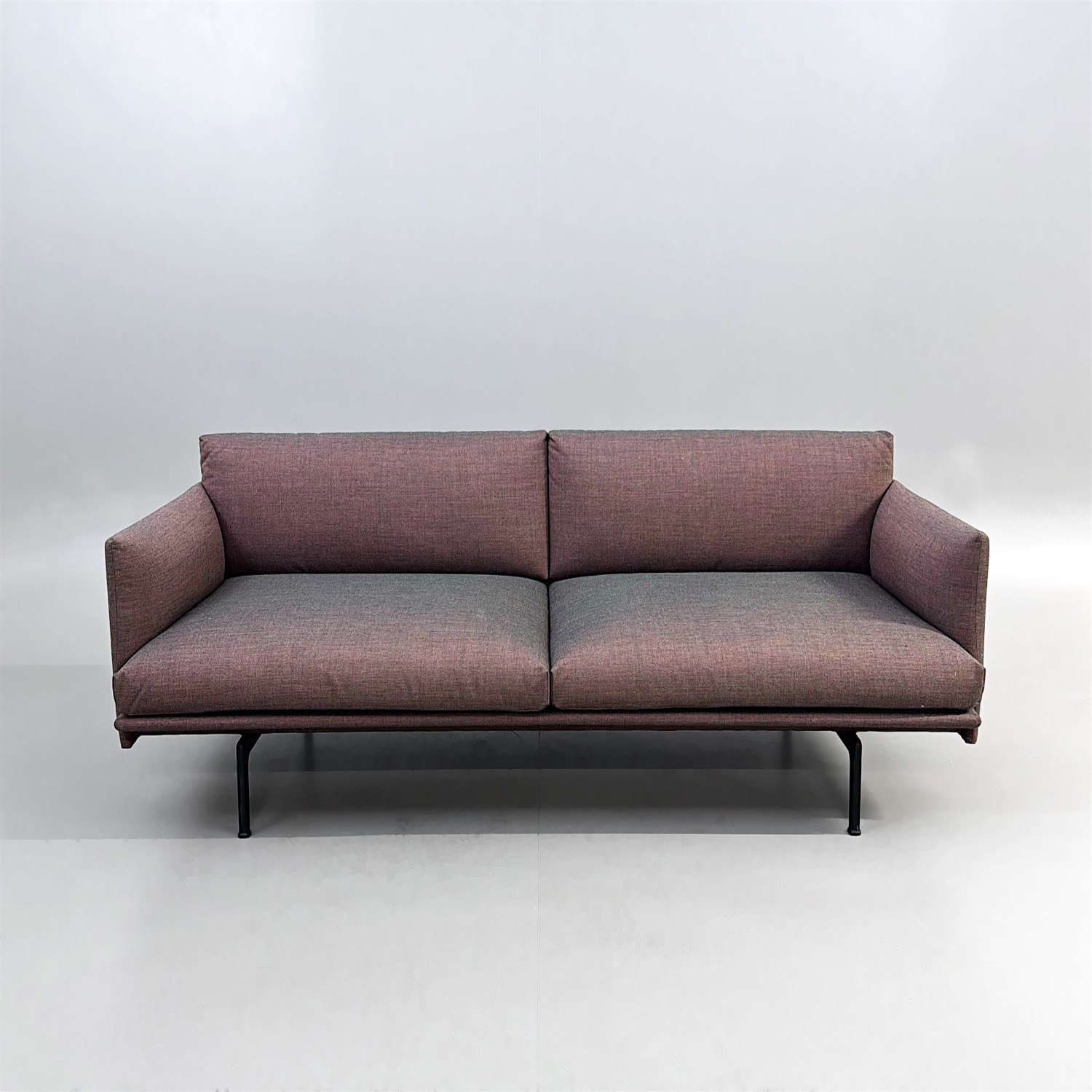 Galleribild #1 för Soffa Outline 2-sits | Brun/Svart