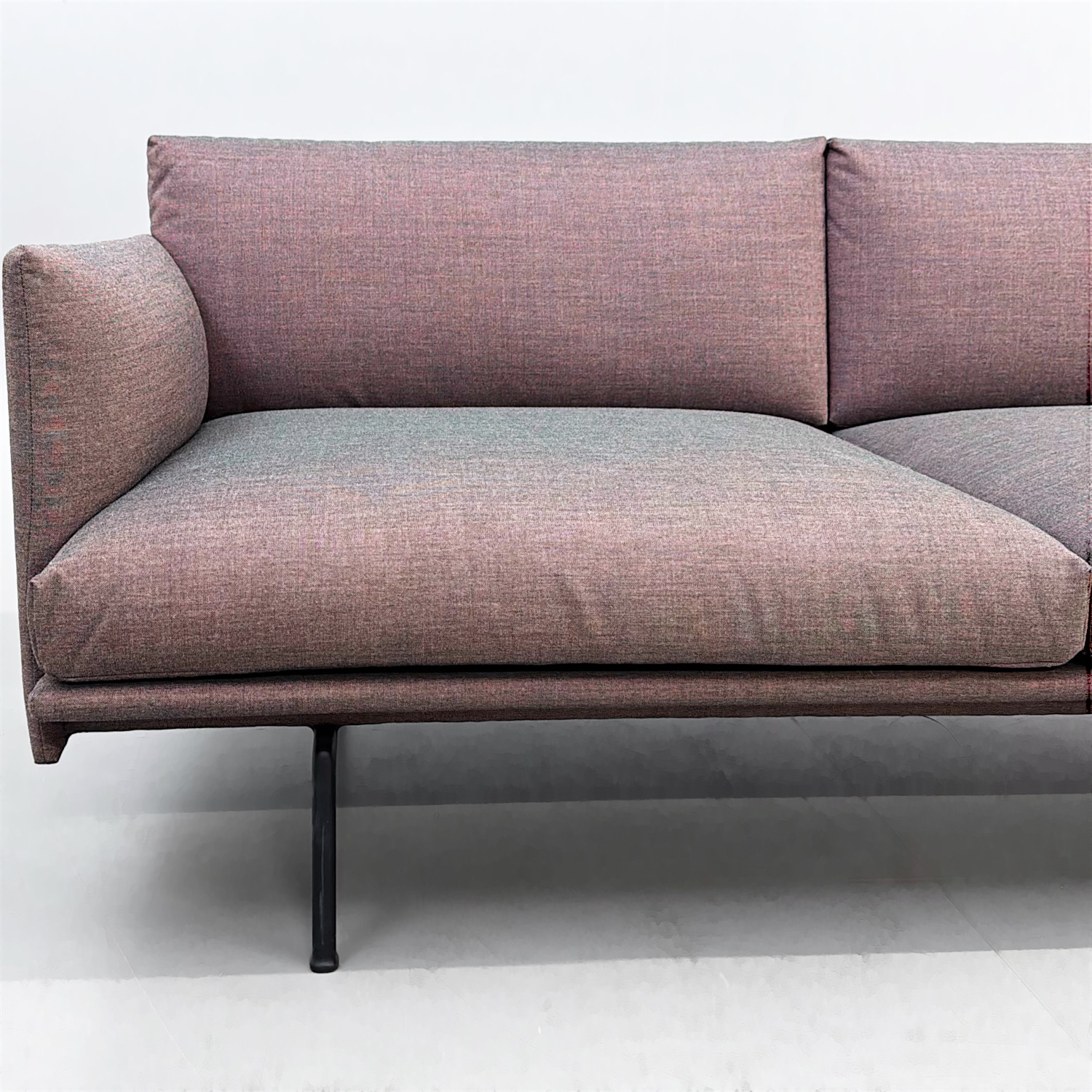 Galleribild #2 för Soffa Outline 2-sits | Brun/Svart