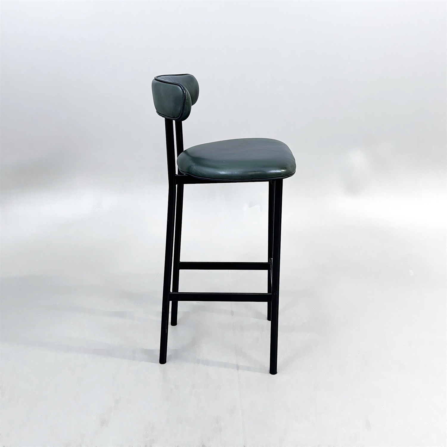 Galleribild #2 för Barstol Font | Grön/Svart – Läder