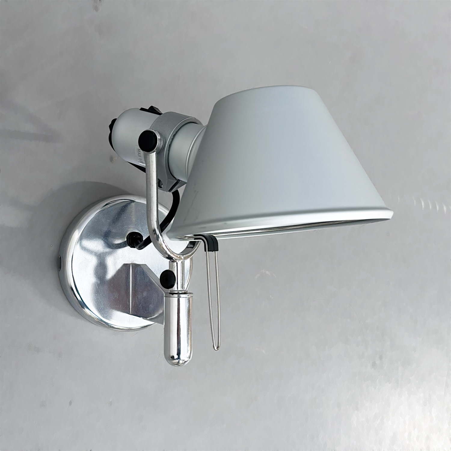 Galleribild #1 för Vägglampa Tolomeo Faretto