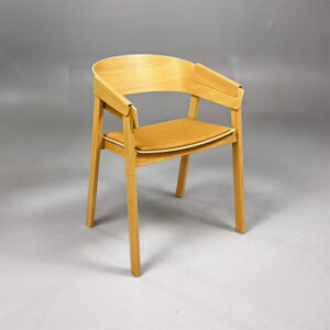 Konferensstol Cover Armchair | Ek/Ljusbrun