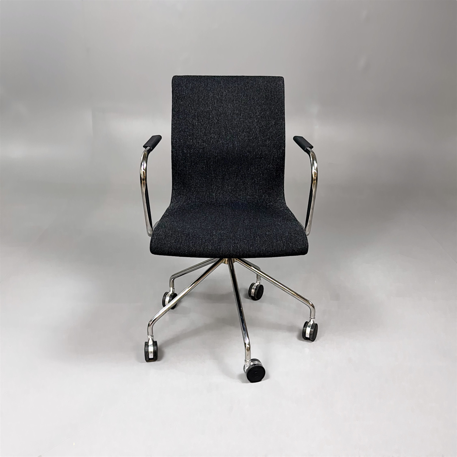 Galleribild #1 för Konferensstol Flex F-228 | Mörkgrå/Krom