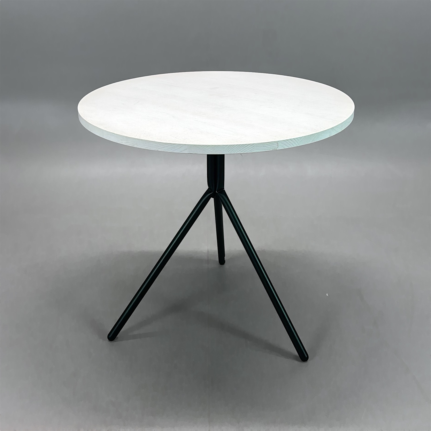 Galleribild #1 för Cafébord Straw Ø750mm | Vitlaserad ask/grön