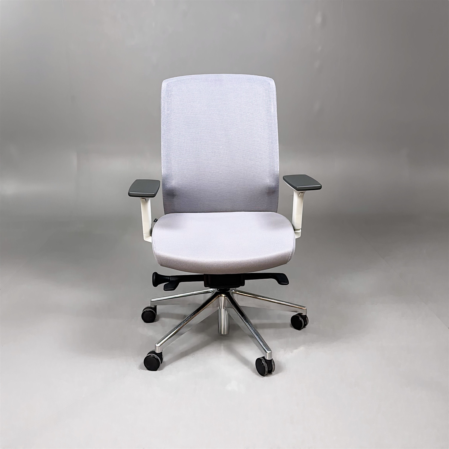 Galleribild #1 för Kontorsstol J1 | Grå/Vit/Krom
