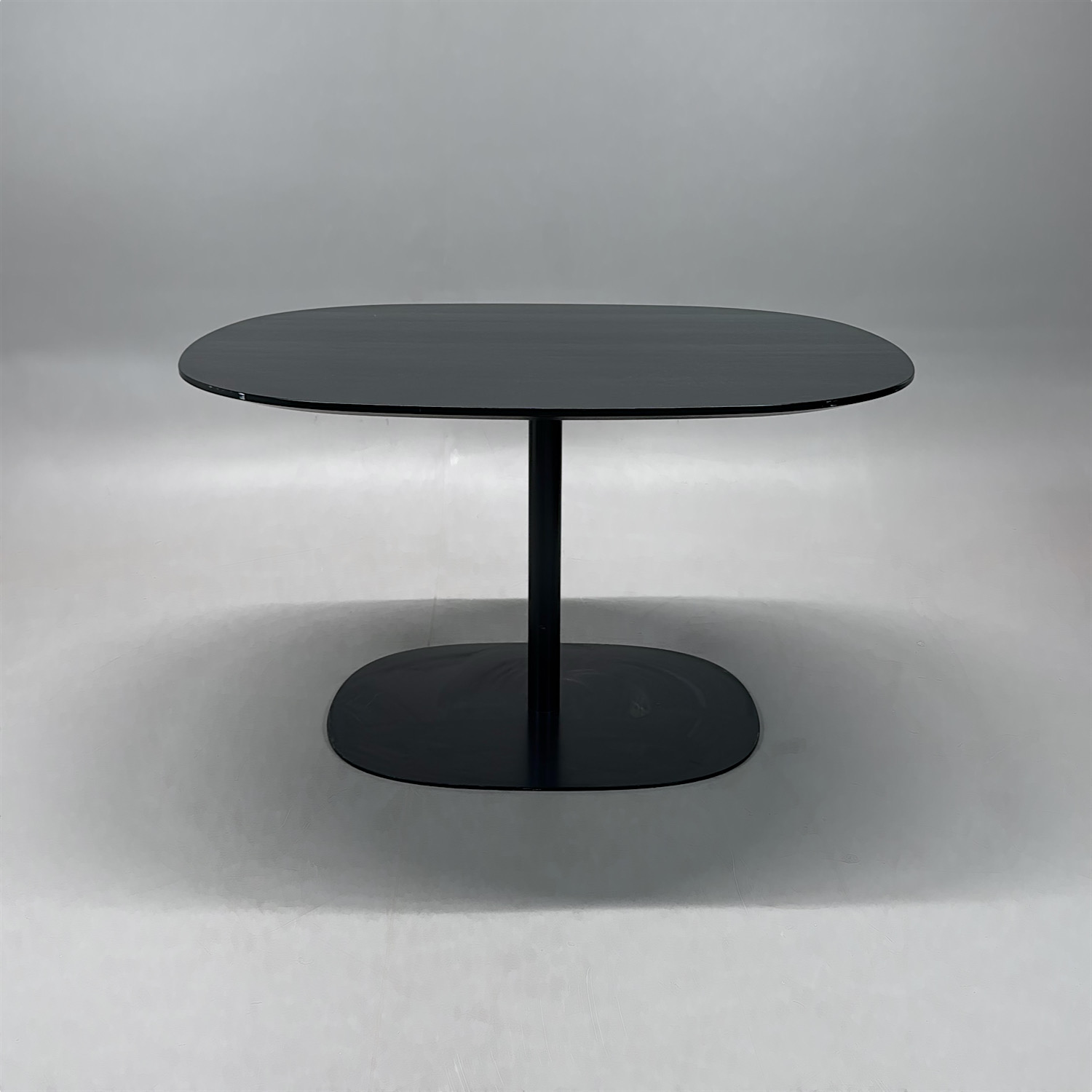 Galleribild #1 för Soffbord Matsumoto 1080x950mm | Svart